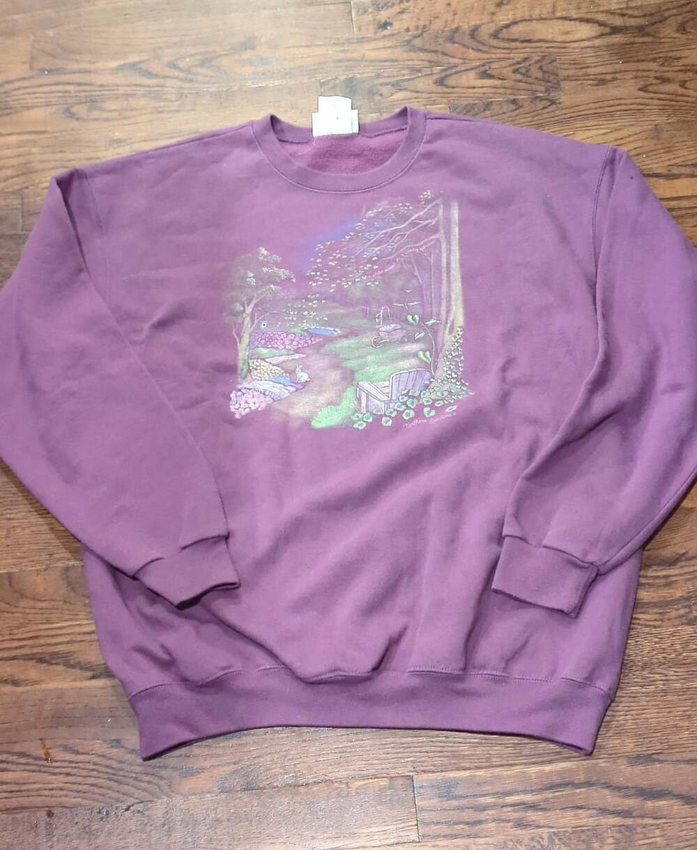 Northern Reflections Sweatshirt Size L Purple Garden Nature Graphic